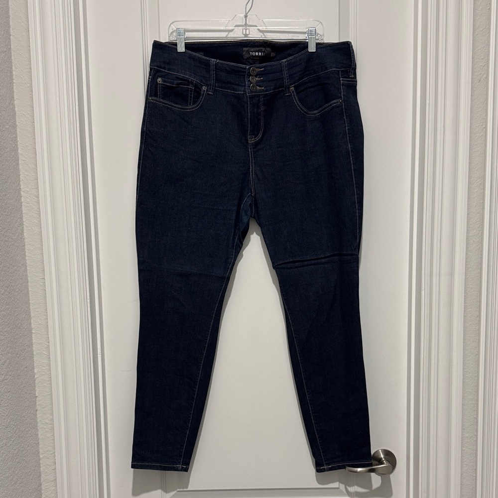 Torrid Dark Indigo Women's Jeggings 18